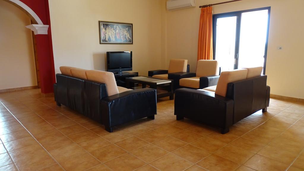 Villa Lions Ksamil Pokoj fotografie